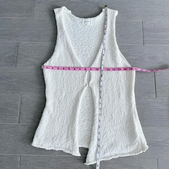 DISSH DION OFF WHITE BOUCLE KNIT VEST M Ivory Textured Boho Minimalist Top - Picture 12 of 12